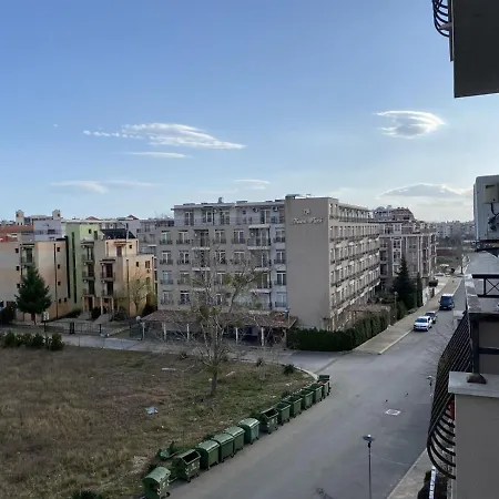 דירה Cozy Studio In Sunny Beach סאני ביץ'